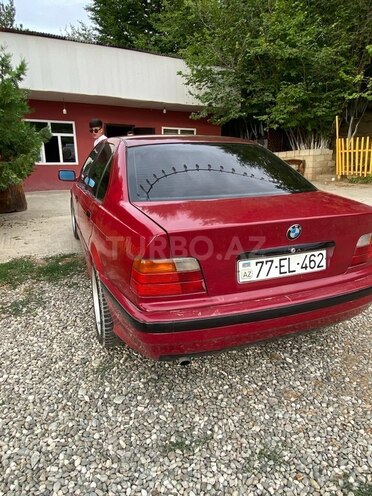 BMW 318 1993, 552,000 km - 1.8 l - Quba