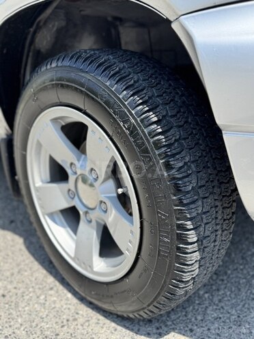 Chevrolet Niva 2008, 350,000 km - 1.7 л - Quba