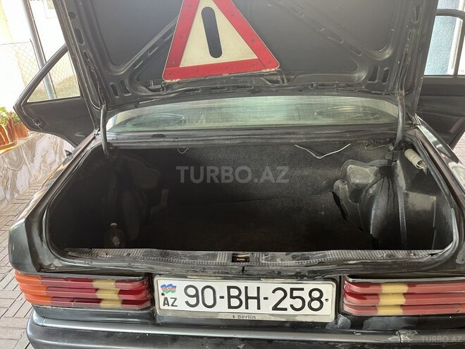 Mercedes 190 1990, 321,606 km - 1.8 л - Masallı