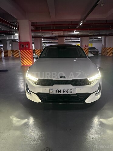 Kia K5-1