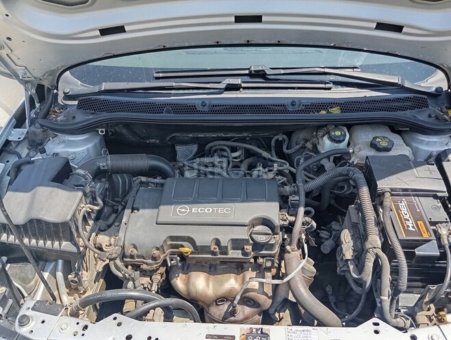Opel Astra 2011, 130,000 km - 1.4 l - Bakı