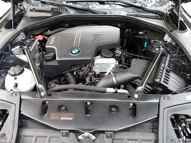 BMW 528 2011, 270,000 km - 2.0 l - Bakı