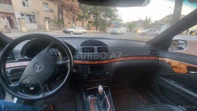 Mercedes E 220 d 2004, 393,835 km - 2.2 l - Sumqayıt