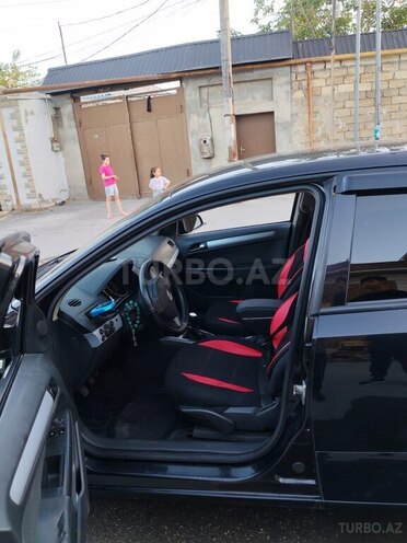 Opel Astra 2005, 272,000 km - 1.4 l - Bakı