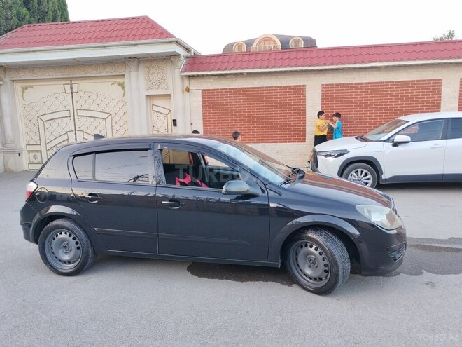 Opel Astra 2005, 272,000 km - 1.4 l - Bakı