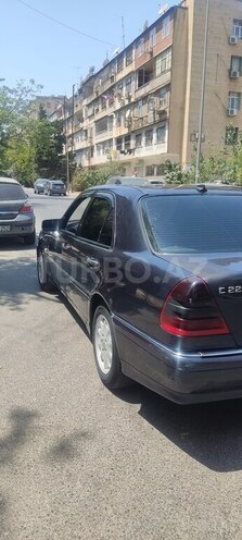 Mercedes C 220 d 1999, 404,000 km - 2.2 л - Bakı