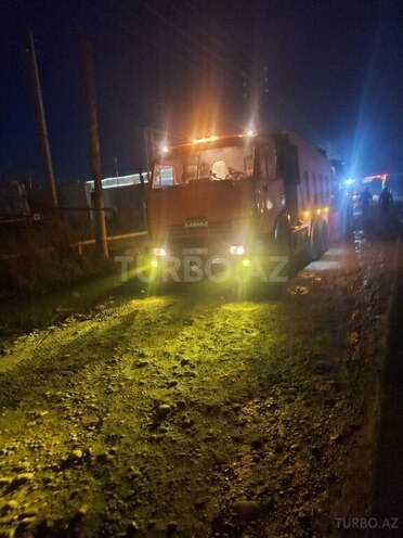 KamAz 65115 2002, 298,965 km - 11.0 l - Quba