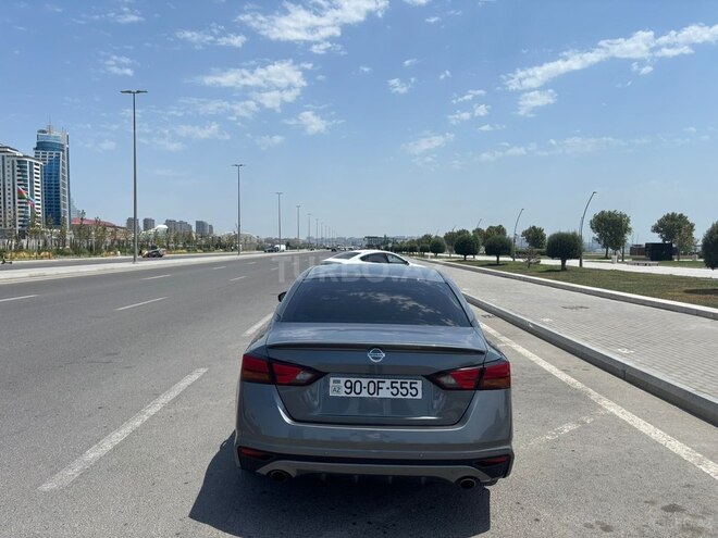 Nissan Altima-9