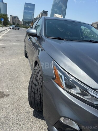 Nissan Altima-5