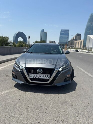 Nissan Altima-7
