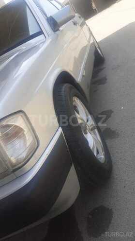 Mercedes 190 1991, 267,035 km - 2.6 l - Salyan