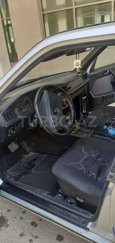 Mercedes 190 1991, 267,035 km - 2.6 l - Salyan