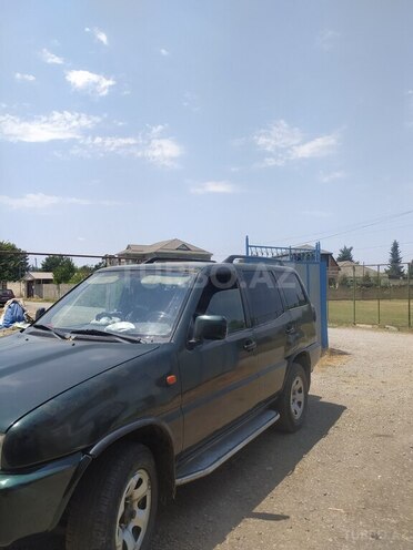 Nissan Terrano 1998, 400,000 km - 2.7 l - Masallı
