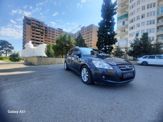 Kia  2008, 356,800 km - 1.6 l - Gəncə