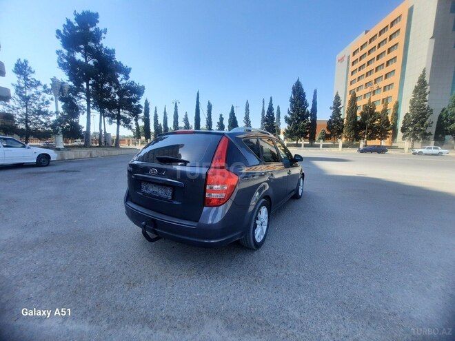 Kia  2008, 356,800 km - 1.6 l - Gəncə