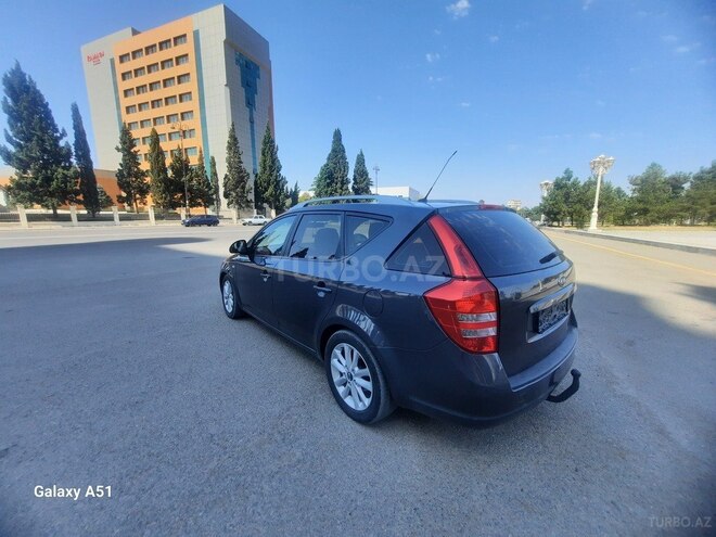 Kia  2008, 356,800 km - 1.6 l - Gəncə
