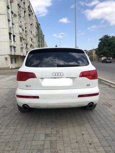 Audi Q7 2006, 205,000 km - 4.2 l - Gəncə