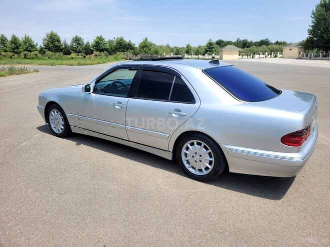 Mercedes E 270 2000, 561,000 km - 2.7 l - Sabirabad
