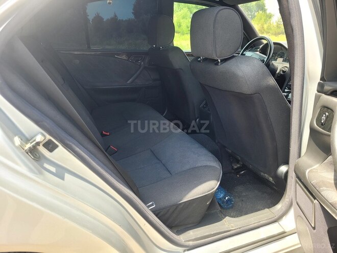Mercedes E 270 2000, 561,000 km - 2.7 l - Sabirabad