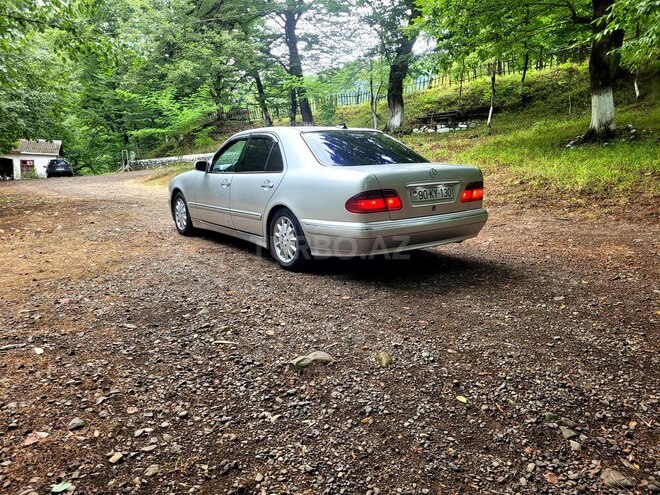 Mercedes E 270 2000, 561,000 km - 2.7 l - Sabirabad