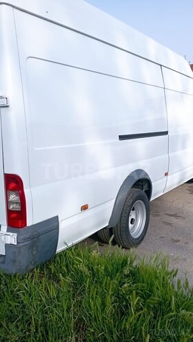 Ford Transit-6