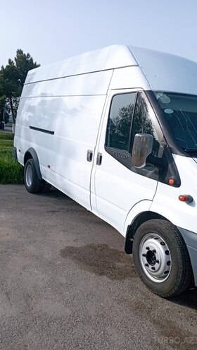 Ford Transit-2