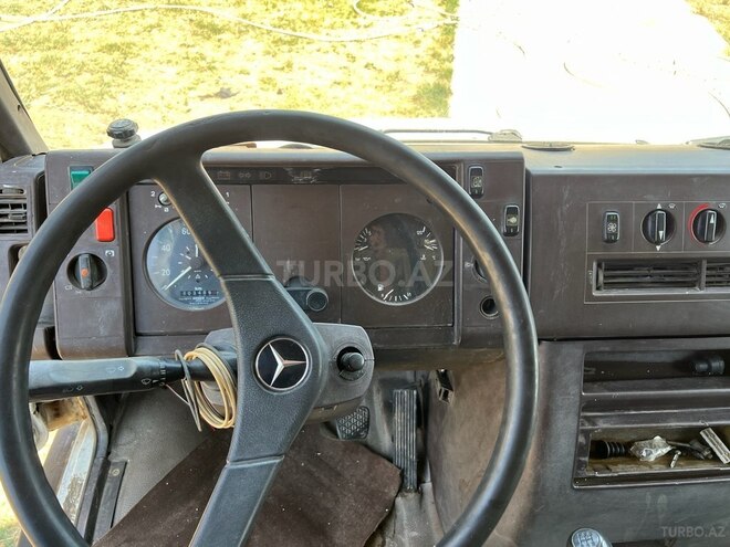 Mercedes 811 D 1990, 450,000 km - 3.9 л - Bakı