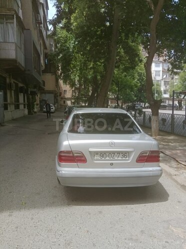 Mercedes E 220 d 2000, 400,000 km - 2.2 l - Bakı