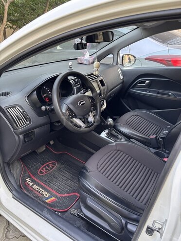 Kia Rio 2013, 180,700 km - 1.4 l - Bakı