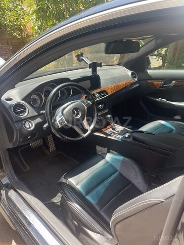 Mercedes C 250-8