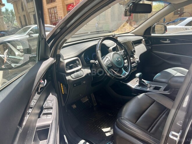 Kia Sorento-11