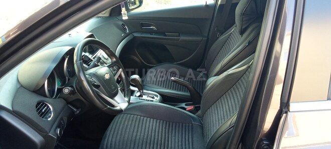 Chevrolet Cruze-5