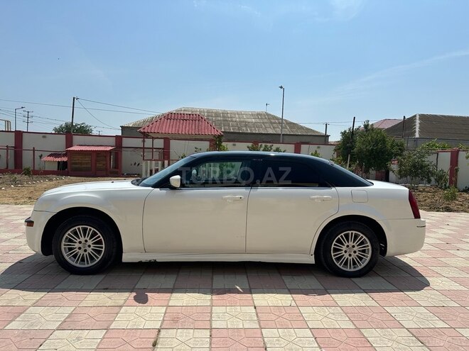 Chrysler 300C-3