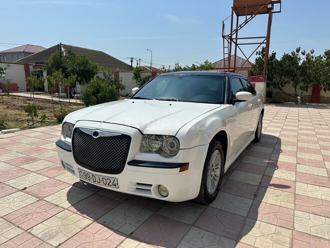 Chrysler 300C-1