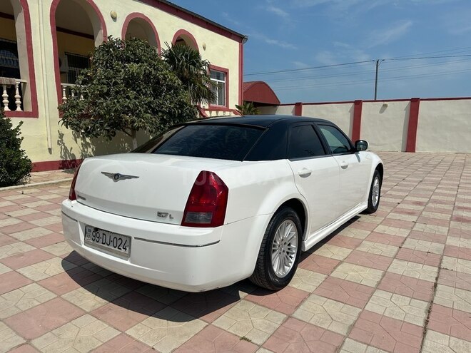 Chrysler 300C-6