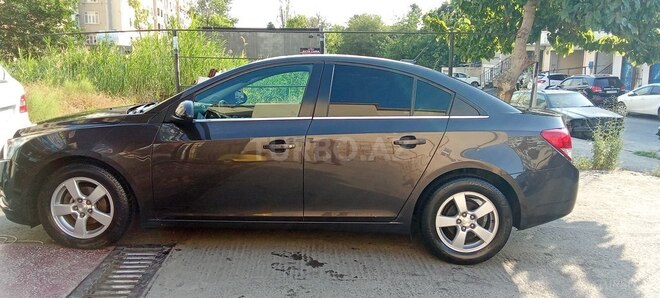 Chevrolet Cruze-9