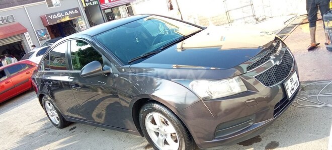 Chevrolet Cruze-10