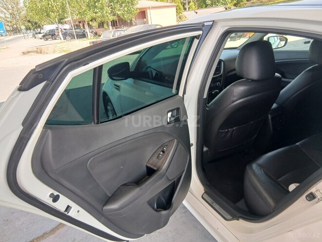 Kia Optima-13