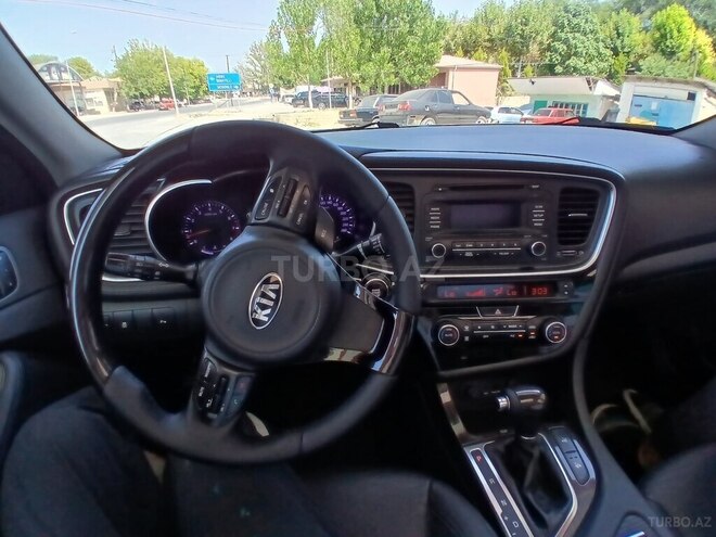 Kia Optima-16