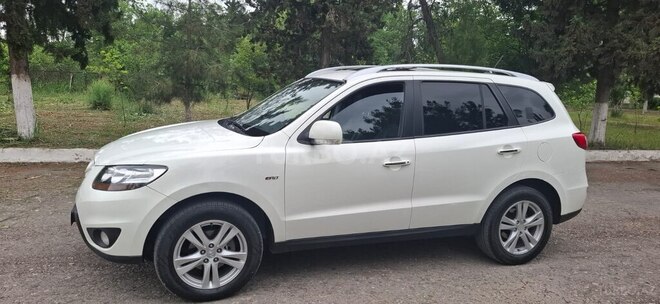 Hyundai Santa Fe 2009, 222,000 km - 2.0 л - Ucar