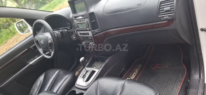 Hyundai Santa Fe 2009, 222,000 km - 2.0 л - Ucar