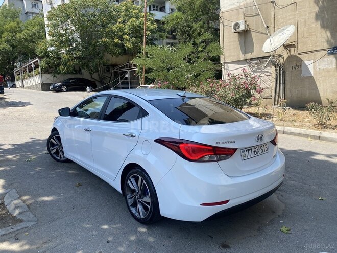 Hyundai Elantra 2015, 122,000 km - 1.8 l - Bakı