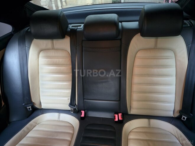 Volkswagen Passat CC-12