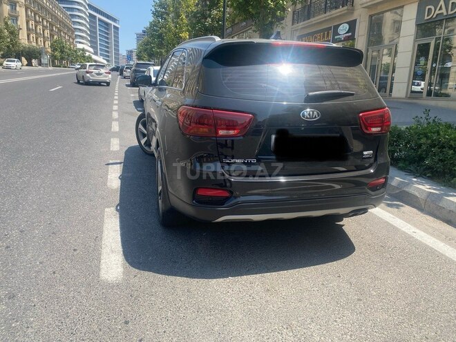 Kia Sorento-10