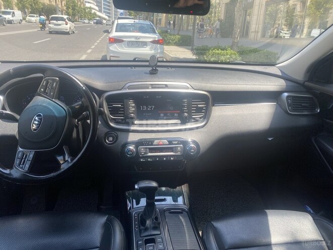 Kia Sorento-11