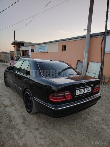 Mercedes E 220 d 2000, 389,000 km - 2.2 l - Sumqayıt