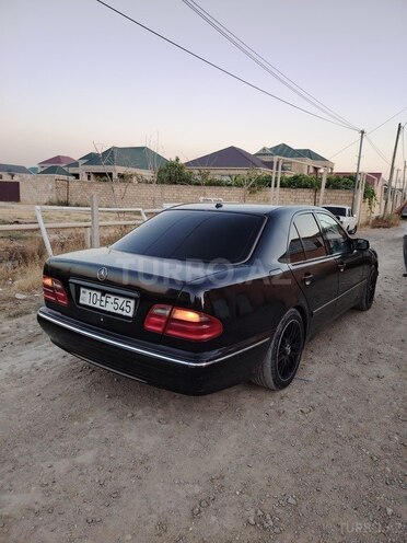 Mercedes E 220 d 2000, 389,000 km - 2.2 l - Sumqayıt