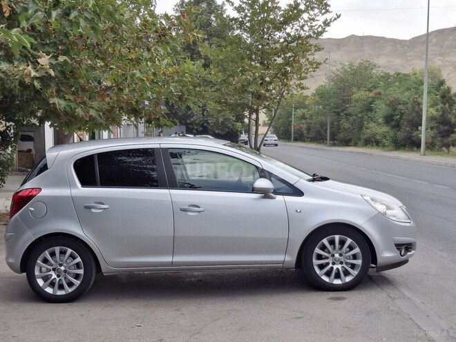 Opel Corsa 2008, 197,000 km - 1.4 л - Mingəçevir