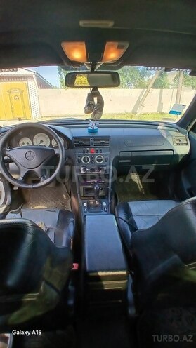 Mercedes C 230 2000, 288,000 km - 2.3 л - Masallı