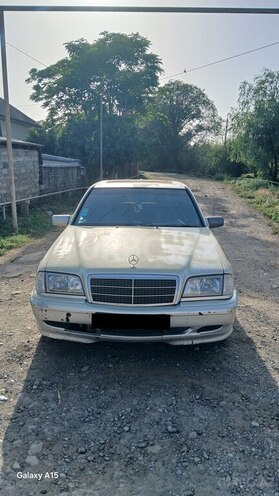 Mercedes C 230 2000, 288,000 km - 2.3 л - Masallı